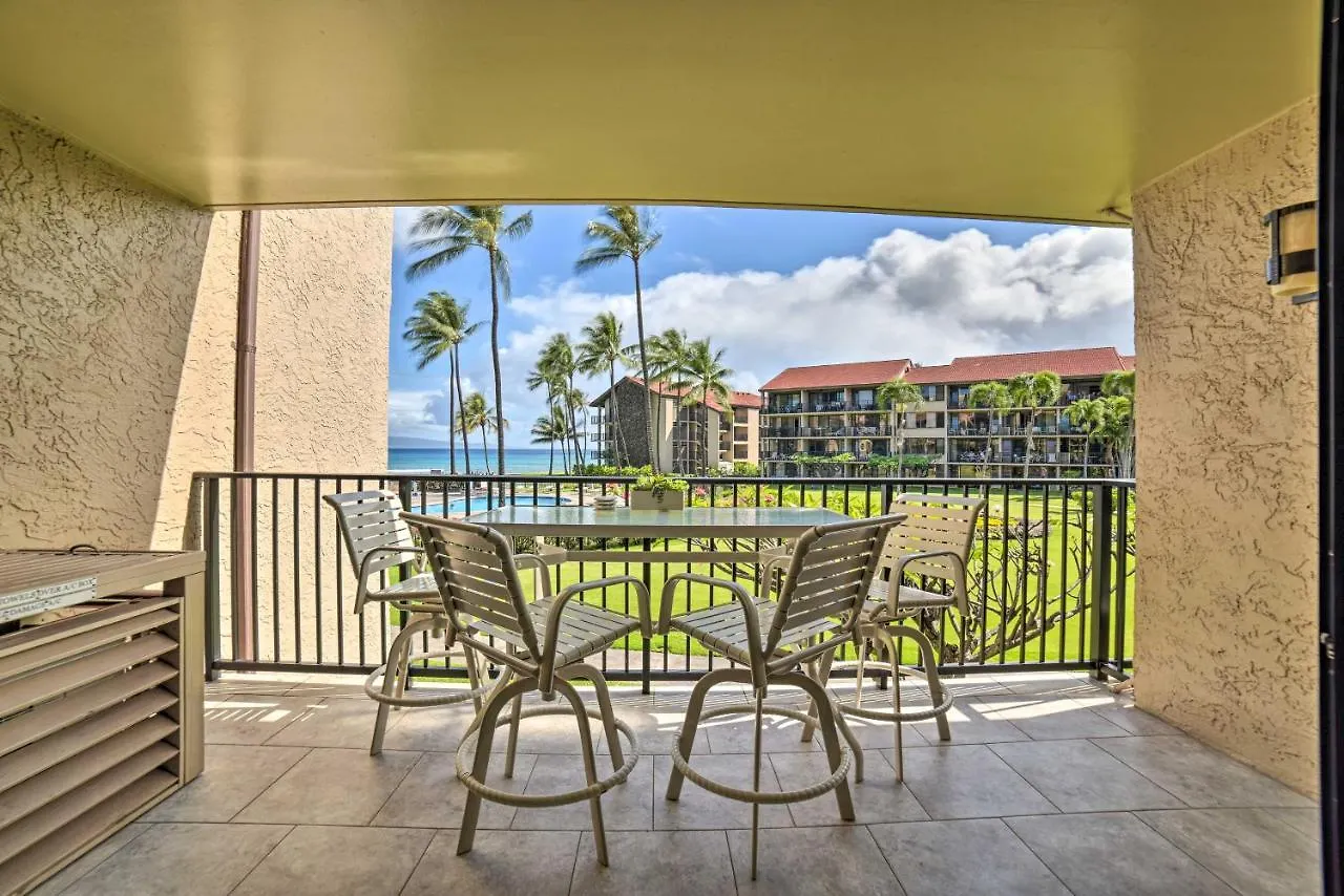 Lahaina Resort Retreat With Pool And Ocean Views! Kahana شقة