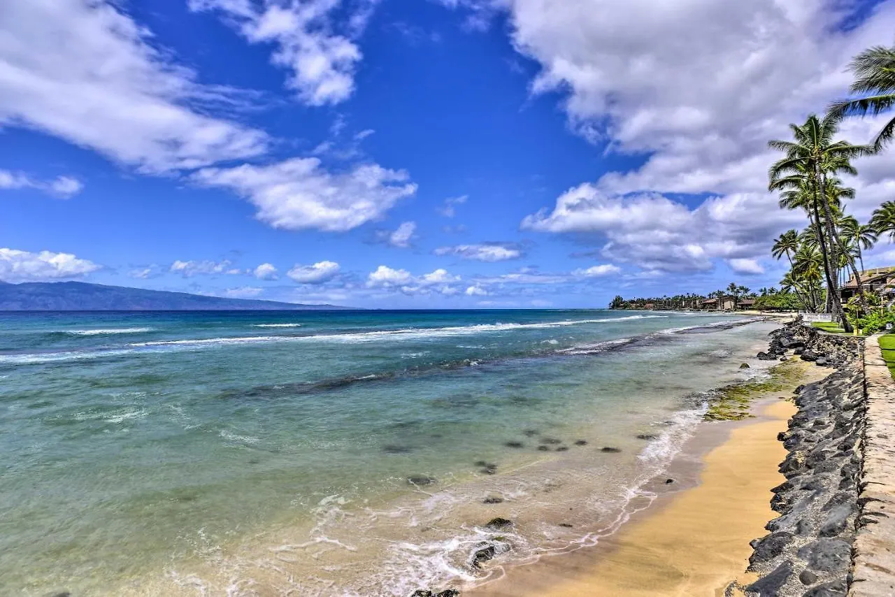 Lahaina Resort Retreat With Pool And Ocean Views! Kahana شقة